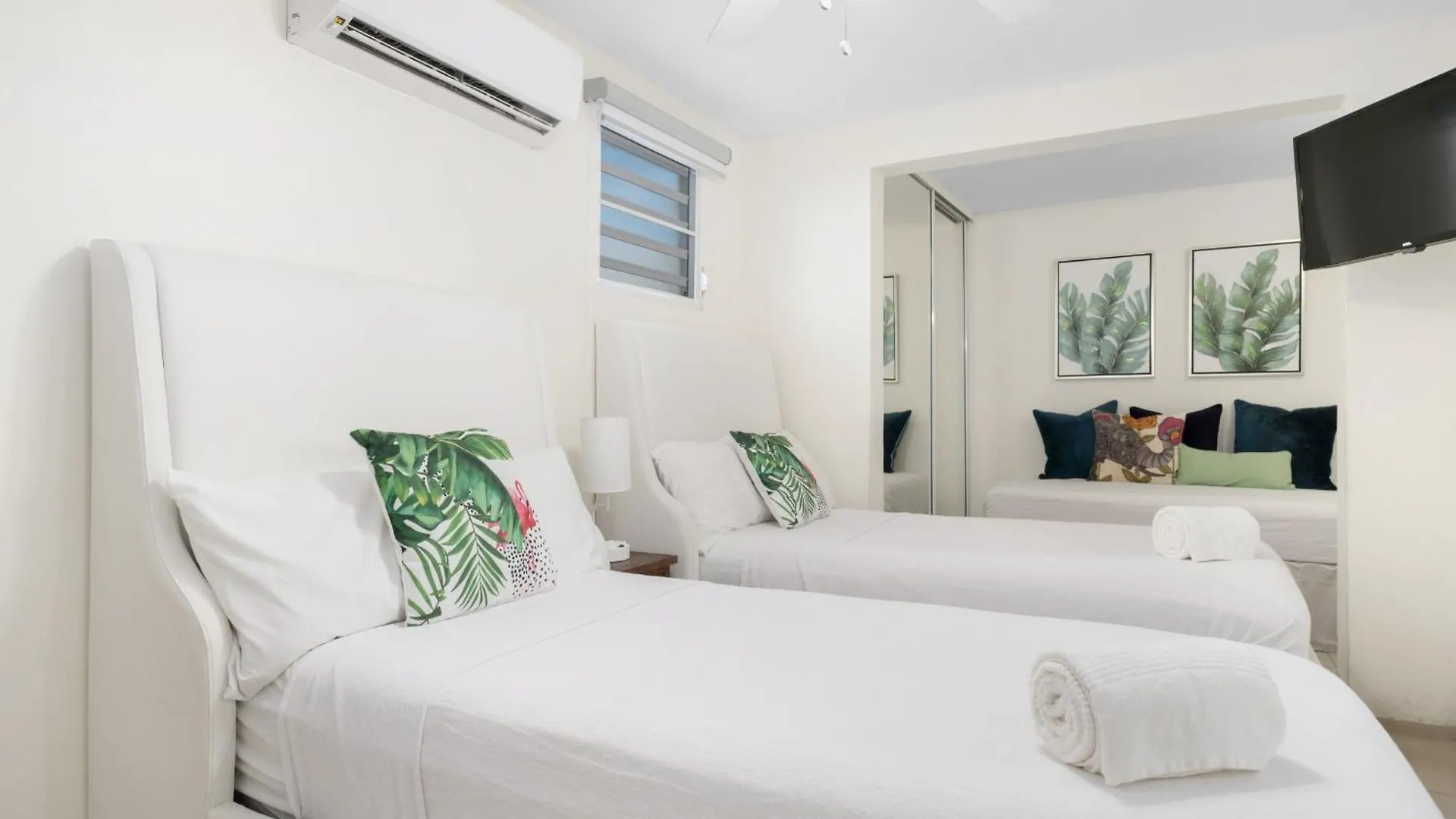 Prime Location At Condado Beach 2Br 1Ba - Apt 9 San Juan 0*,  Puerto Rico
