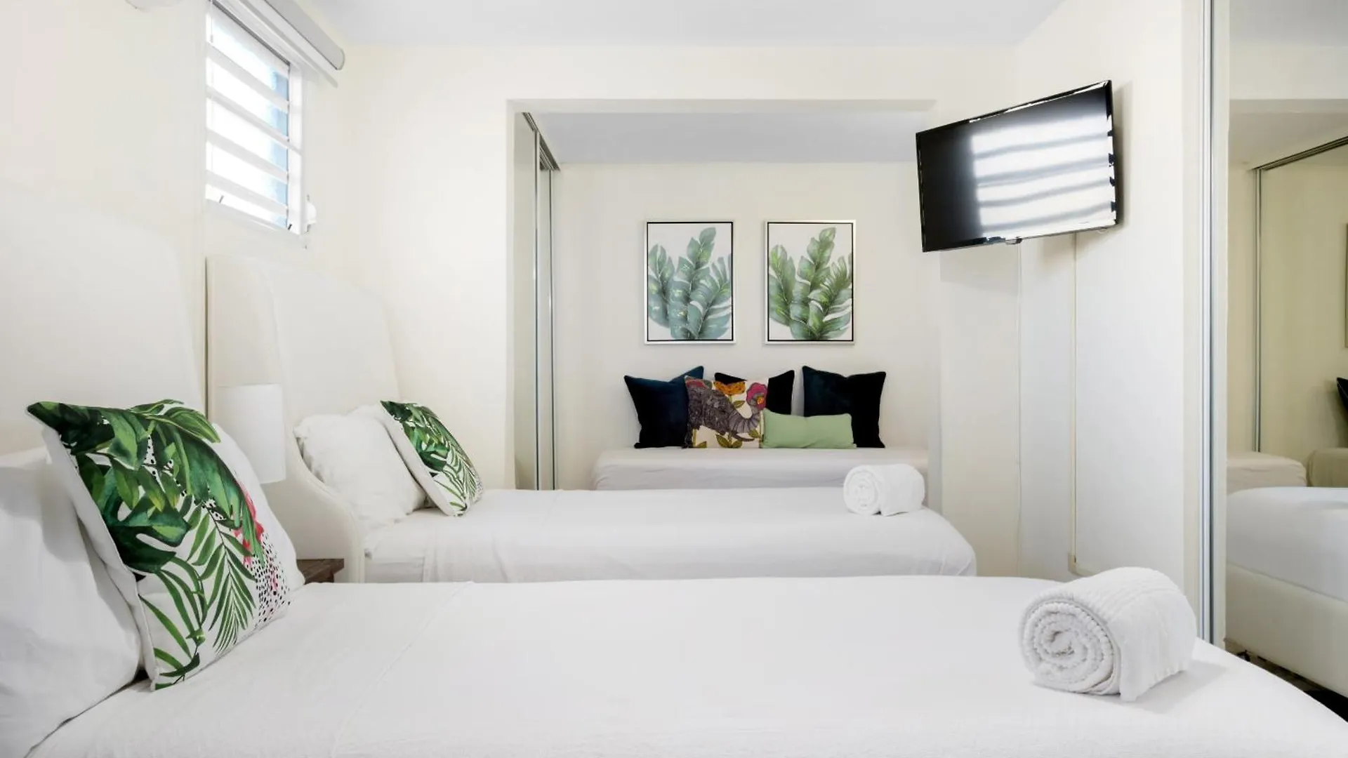 Prime Location At Condado Beach 2Br 1Ba - Apt 9 San Juan Puerto Rico