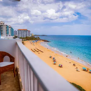 Apartment Beachfront Dream Getaway - Condado, San Juan